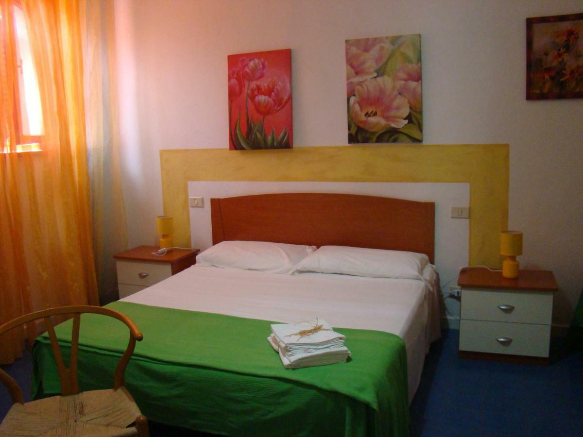Casa Vacanze Guardamare San Vincenzo Eksteriør billede